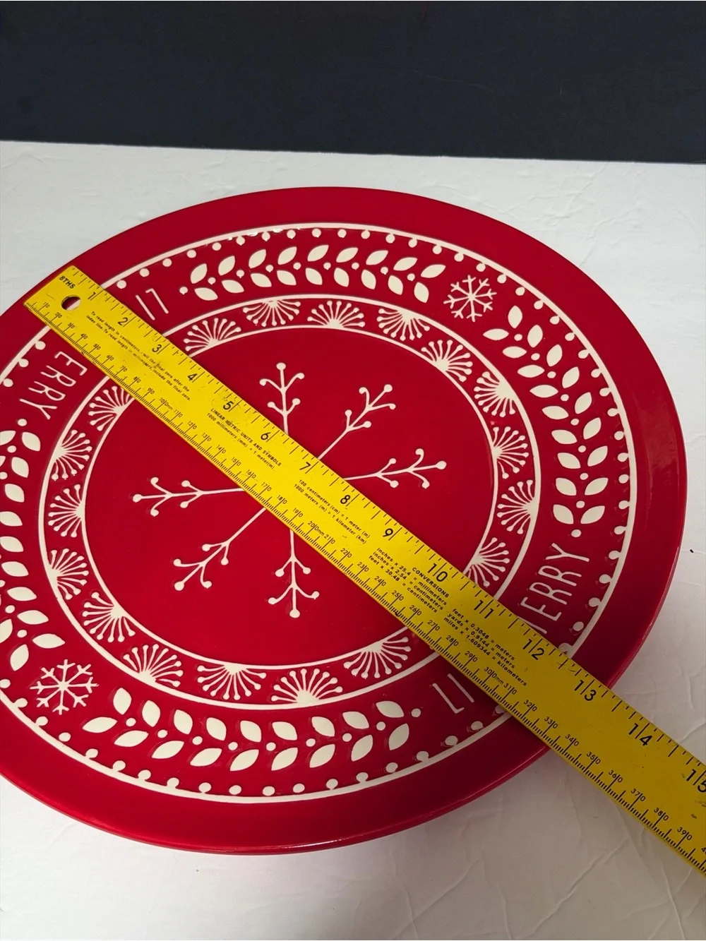 Christmas Red Round Snowflake Decorative Plate 13”